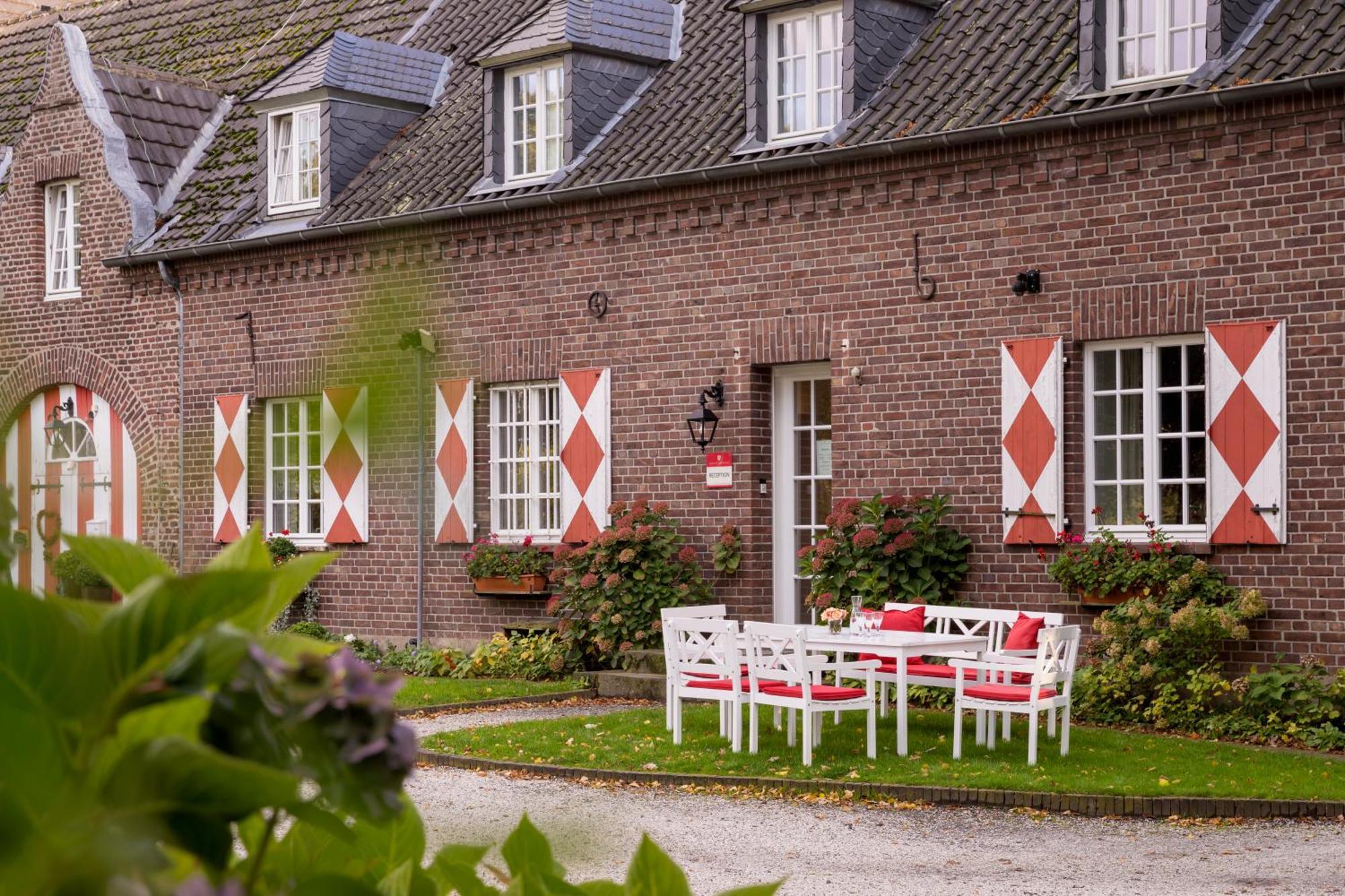 Schloss Hertefeld & Hertefeldhof Weeze Exterior foto